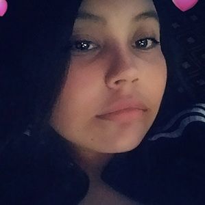 Meet your Posher, Alexia